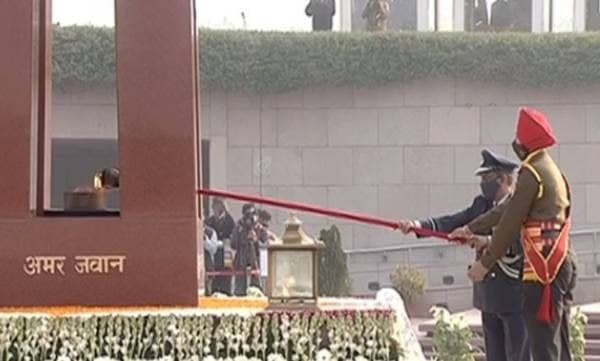 Flame At India Gate For Soldiers Extinguished, Merged With War Memorial