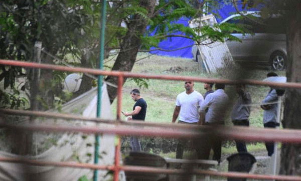 ദാവൂദിന്റെ കൂട്ടാളിയാണയാള്‍, പനവേലിലെ ഫാംഹൗസില്‍ സിനിമാതാരങ്ങളെയടക്കം കുഴിച്ചിട്ടുണ്ട്: സല്‍മാനെതിരെ ഗുരുതര ആരോപണവുമായി അയല്‍വാസി 
