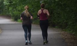 ജിമ്മില്‍ പോകാതെ തന്നെ വീട്ടിലിരുന്ന് ഫിറ്റ്നസ് നിലനിർത്തണോ; ഇതാ അഞ്ച് വഴികൾ