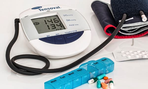 മരുന്നില്ലാതെ രക്തസമ്മര്‍ദം കുറയ്ക്കാം ഈ ജീവിതശൈലീ മാറ്റങ്ങളിലൂടെ