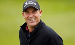 വോണിനെ സാക്ഷിയാക്കി സച്ചിന്റെ ബോളിങ് മാജിക്; കൊച്ചി കണ്ട ആവേശപ്പോര്! 
