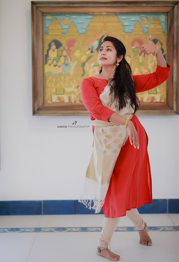 സ്ത്രീശക്തിയുടെ തീയായ് ഒരുത്തി...