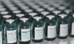 വാക്സീനുകള്‍ ഇടകലര്‍ത്തി നല്‍കുന്നതിനെതിരെ എയിംസ് ആരോഗ്യ വിദഗ്ധന്‍ സഞ്ജയ് റായ്