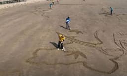 മണലിൽ, 164 അടിയിൽ ആരേയും അമ്പരപ്പിക്കുന്ന ഭീമൻ ചിത്രം