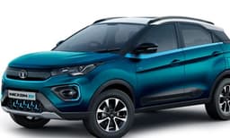 ഒറ്റവര്‍ഷം നിരത്തിലെത്തിയത് നാല് ലക്ഷത്തിലധികം; ഇന്ത്യയില്‍ മില്ല്യണ്‍ അടിച്ച് ഇലക്ട്രിക് വാഹനങ്ങള്‍