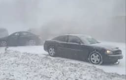 കനത്ത മഞ്ഞ്;  യുഎസിൽ 60 വാഹനങ്ങള്‍ കൂട്ടിയിടിച്ച് തീ ഉയർന്നു, 3 മരണം