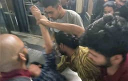 ‘കാന്റീനിൽ മാംസവിഭവങ്ങൾ വിളമ്പുന്നത് എബിവിപി തടഞ്ഞു’; ജെഎൻയു ഹോസ്റ്റലിൽ സംഘർഷം