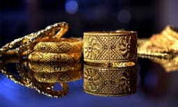 കുത്തനെ ഇടിഞ്ഞ് സ്വര്‍ണ വില