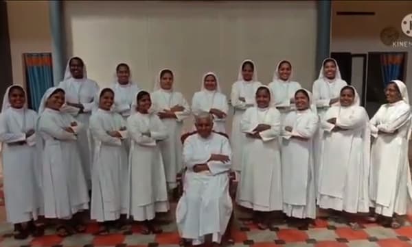 ‘ചാമ്പിക്കോ’ ട്രെൻഡിങ്ങിനൊപ്പം സൂസൈപാക്യം പിതാവ്; വീഡിയോ പങ്കുവെച്ച് അമൽ നീരദ്