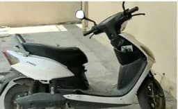 ഇലക്ട്രിക് വാഹനത്തിന്റെ ബാറ്ററി പൊട്ടിത്തെറിച്ച് ഒരാൾ മരിച്ചു, രണ്ട് പേർക്ക് പരിക്ക്