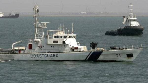 Pakistani boat with 9 people apprehended near Gujarat coast