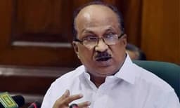 സുധാകരൻ നുണ പറയുന്നു', പുറത്താക്കിയെന്ന ഔദ്യോഗിക അറിയിപ്പ് ലഭിച്ചിട്ടില്ലെന്ന് കെവി തോമസ്