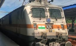 നാളെ മുതല്‍ പരശുറാം എക്‌സ്പ്രസ് ഭാഗികമായി സര്‍വീസ് നടത്തും