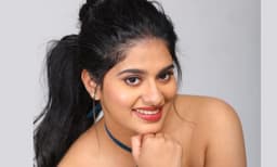 നായികയാവാൻ തയ്യാറെടുത്ത് വർക്കൗട്ടിൽ നയൻതാരാ ചക്രവർത്തി, വീഡിയോ ഏറ്റെടുത്ത് ആരാധകർ ! 