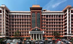 അതിജീവിത ഹര്‍ജി  പിന്‍വലിക്കണമെന്ന് സര്‍ക്കാര്‍; ആ അഭ്യര്‍ഥന വേണ്ടന്ന് ഹൈക്കോടതി