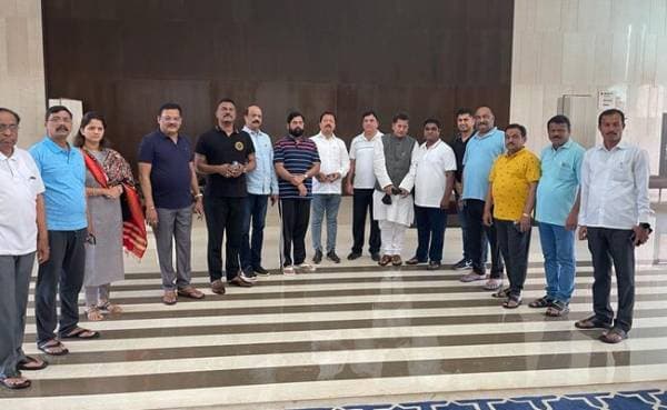 Maharashtra Political Crisis: Just 13 MLAs At Uddhav Thackeray Meet