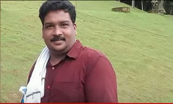 കസ്റ്റഡിയിലെടുത്തയാള്‍ മരിച്ച സംഭവം: വടകര സ്‌റ്റേഷനിലെ മുഴുവന്‍ പോലീസുകാര്‍ക്കും സ്ഥലംമാറ്റം