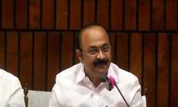 മുഖ്യമന്ത്രിയുടെ ഊന്നുവടി കോണ്‍ഗ്രസിന് വേണ്ട; മറുപടിയുമായി വി.ഡി സതീശന്‍