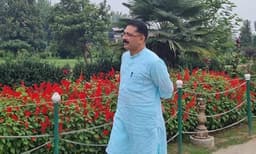 
ഡബിള്‍ ഇന്‍വര്‍ട്ടഡ് കോമയില്‍ 'ആസാദ് കാശ്മീര്‍'എന്നെഴുതിയാല്‍ അതിന്റെ അര്‍ത്ഥം മനസ്സിലാക്കാനാകാത്തവരോട് സഹതാപം മാത്രം- ജലീല്‍