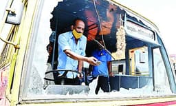 ഹര്‍ത്താല്‍: പോപ്പുലര്‍ ഫ്രണ്ട് 5.2 കോടി കെട്ടിവയ്ക്കണം; ജാമ്യം നഷ്ടപരിഹാരം ഈടാക്കി മാത്രം: ഹൈക്കോടതി 