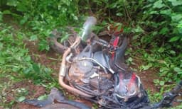 ആറളം ഫാമില്‍ കാട്ടാന ആക്രമണം; വിളക്കോട് സ്വദേശിയുടെ ബൈക്ക് തകര്‍ത്തു