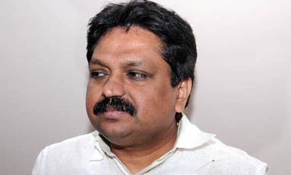 അഴിമതി കേസ്: ഡിജിപി ടോമിന്‍ തച്ചങ്കരിക്കെതിരെ പ്രോസിക്യുഷന് അനുമതി തേടി വിജിലന്‍സ്