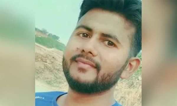 പുതുവര്‍ഷ ദിനത്തില്‍ നോയിഡയിലും ഡല്‍ഹി മോഡല്‍ അപകടം; കാറിനടയില്‍ കുടുങ്ങിയ സ്വിഗ്ഗി ഡെലിവറി ഏജന്റിന് ദാരുണാന്ത്യം