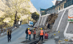 ജോഷിമഠില്‍ 30 ശതമാനം പേര്‍ക്കേ മണ്ണിടിച്ചിലുള്ളൂ ; സംസ്ഥാനം മുഴുവന്‍ കുഴപ്പമാണെന്ന് പറഞ്ഞുപിടുപ്പിക്കരുത്...!!