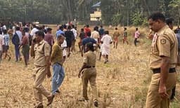 വടക്കാഞ്ചേരി വെടിക്കെട്ട് പുരയില്‍ സ്‌ഫോടനം; ചികിത്സയിലിരുന്നയാള്‍ മരിച്ചു
