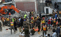 പെഷവാര്‍ പള്ളിയിലെ ചാവേര്‍ സ്പാടനം; ചാവേറായ തീവ്രവാദിയുടെ തല കണ്ടെടുത്തതായി പോലീസ്