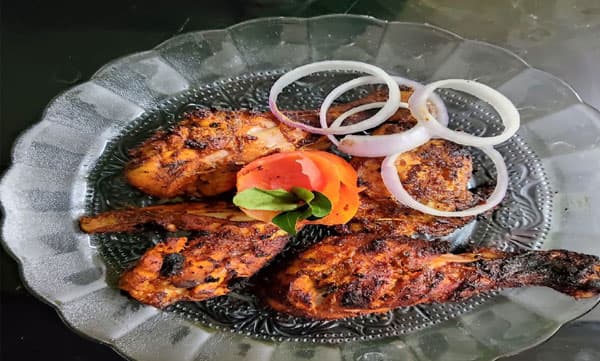 തട്ടുകടകള്‍  രാത്രി 8 മണി മുതല്‍ 11 വരെ മാത്രം