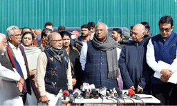 അദാനി വിഷയത്തില്‍ സമഗ്ര അന്വേഷണം ആവശ്യപെട്ട് പ്രതിപക്ഷം