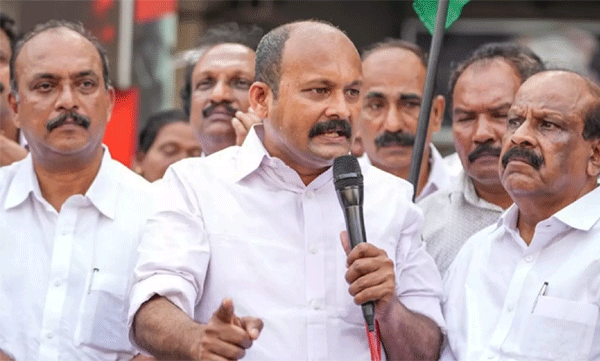 കേസ്, അറസ്റ്റ് എന്നൊക്കെ പറഞ്ഞാല്‍ മുണ്ട് നനയുന്നവരല്ല കോണ്‍ഗ്രസ് പ്രവര്‍ത്തകര്‍;  മുഹമ്മദ് ഷിയാസ്