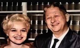 31 വിവാഹങ്ങള്‍; ഏറ്റവും കൂടുതല്‍ വിവാഹങ്ങള്‍ കഴിച്ചതിനുള്ള ലോക റെക്കോര്‍ഡുമായി കാലിഫോര്‍ണിയക്കാരന്‍
