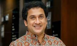 അണിയറയിലെ ജീവിതം, അരങ്ങിലെ നടനകാന്തി