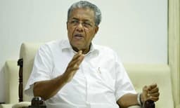 മുഖ്യമന്ത്രിക്കെതിരെ ഇന്നും കരിങ്കൊടി പ്രതിഷേധം; യൂത്ത് കോണ്‍ഗ്രസ് പ്രവര്‍ത്തകര്‍ അറസ്റ്റില്‍
