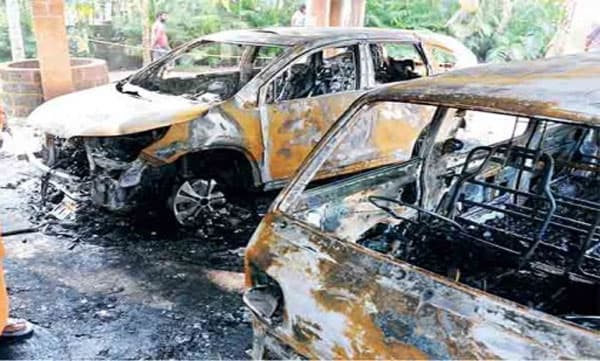 സന്ദീപാനന്ദഗിരിയുടെ ആശ്രമം കത്തിച്ച കേസ്: റീത്ത് വാങ്ങിനല്‍കിയ ആള്‍ അറസ്റ്റില്‍