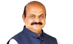 സര്‍ക്കാര്‍ ജീവനക്കാര്‍ക്ക് 17% ശമ്പള വര്‍ധനവ്; കര്‍ണാടകയില്‍ പണിമുടക്ക് പിന്‍വലിച്ചു