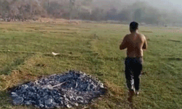  ജേഷ്ഠഭാര്യയുമായി അവിഹിതബന്ധമില്ലെന്ന് തെളിയിക്കാന്‍ യുവാവിന് അഗ്‌നിപരീക്ഷ