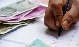 കൈക്കൂലി: തിരുവല്ല മുനിസിപ്പല്‍ സെക്രട്ടറിയും അസിസ്റ്റന്റും വിജിലന്‍സ് പിടിയില്‍ 