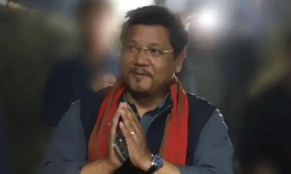 പിന്തുണയ്ക്കില്ലെന്ന് അവസാനനിമിഷം രണ്ട് എംഎല്‍എമാരുടെ പാര്‍ട്ടിനേതൃത്വം ; ബിജെപി ഇതര സര്‍ക്കാരിന് തൃണമൂലും ; മേഘാലയയില്‍  എന്‍പിപി ശ്രമം ത്രിശങ്കുവില്‍ 