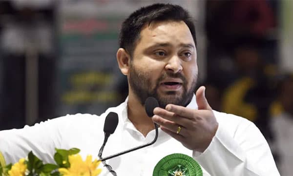 ജോലിക്ക് ഭൂമി കേസ്: തേജസ്വി യാദവിനെ സിബിഐ ചോദ്യം ചെയ്യും