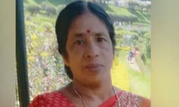 ഉത്സവം കണ്ട് മടങ്ങിയ വീട്ടമ്മ  കാര്‍ ഇടിച്ച് മരിച്ചു