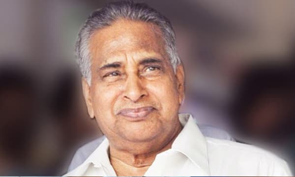 മരുമകന്റെ കമ്പനിക്ക് ബ്രഹ്മപുരം കരാര്‍; ടോണി ചമ്മണിക്കെതിരെ വക്കീല്‍ നോട്ടീസ് അയച്ച്‌വൈക്കം വിശ്വന്‍