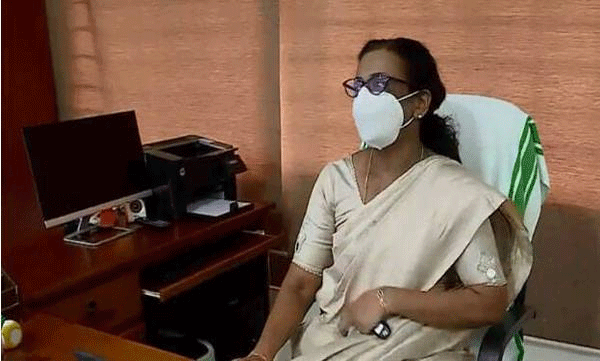 സിസ തോമസിന് ആശ്വാസം;  കാരണം കാണിക്കല്‍ നോട്ടീസില്‍ സര്‍ക്കാരിന്റെ തുടര്‍നടപടി വിലക്കി 
