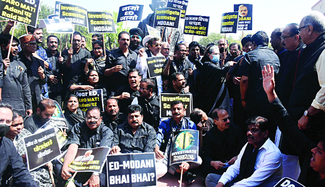 ‘ജനാധിപത്യം അയോഗ്യമാക്കപ്പെട്ടു’ എന്ന രാജ്യവ്യാപക പ്രചരണത്തിന് കോണ്‍ഗ്രസ് ; രാഹുല്‍ വിഷയത്തില്‍ 35 നഗരങ്ങളില്‍ വാര്‍ത്താ സമ്മേളനം 