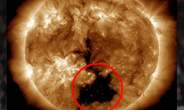 സൂര്യനുള്ളില്‍ ഒരാഴ്ചയ്ക്കിടെ രണ്ടാമത്തെ ദ്വാരവും കണ്ടെത്തി ; ഭൂമിയേക്കാള്‍ 20 മടങ്ങ് വലിപ്പമെന്ന് നാസ