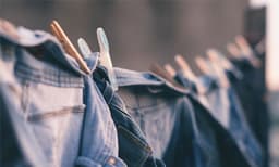 ജീന്‍സ് അലക്കുമ്പോള്‍ ശ്രദ്ധിക്കേണ്ട കാര്യങ്ങള്‍
