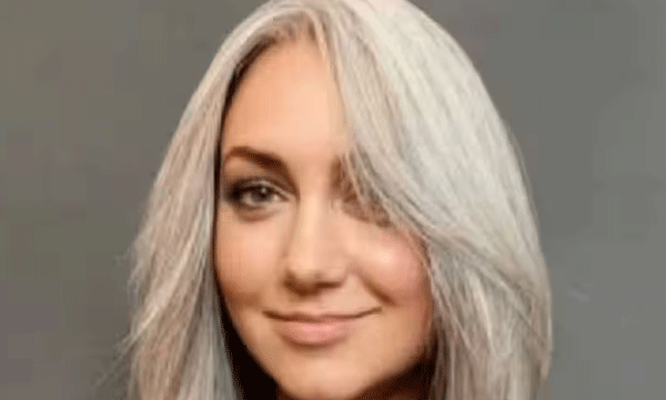 പത്താം വയസ്സില്‍ മുത്തശ്ശിയെന്ന് കളിയാക്കല്‍ ​​നേരിടേണ്ടിവന്ന പെണ്‍കുട്ടി