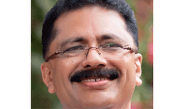 എലത്തൂര്‍ ട്രെയിന്‍ തീവെയ്പ്പ് കോഴിക്കോട്ട് വര്‍ഗ്ഗീയ കലാപം ഉണ്ടാക്കാനുള്ള ശ്രമമായിരുന്നോ? ചോദ്യങ്ങളുമായി കെ.ടി. ജലീല്‍